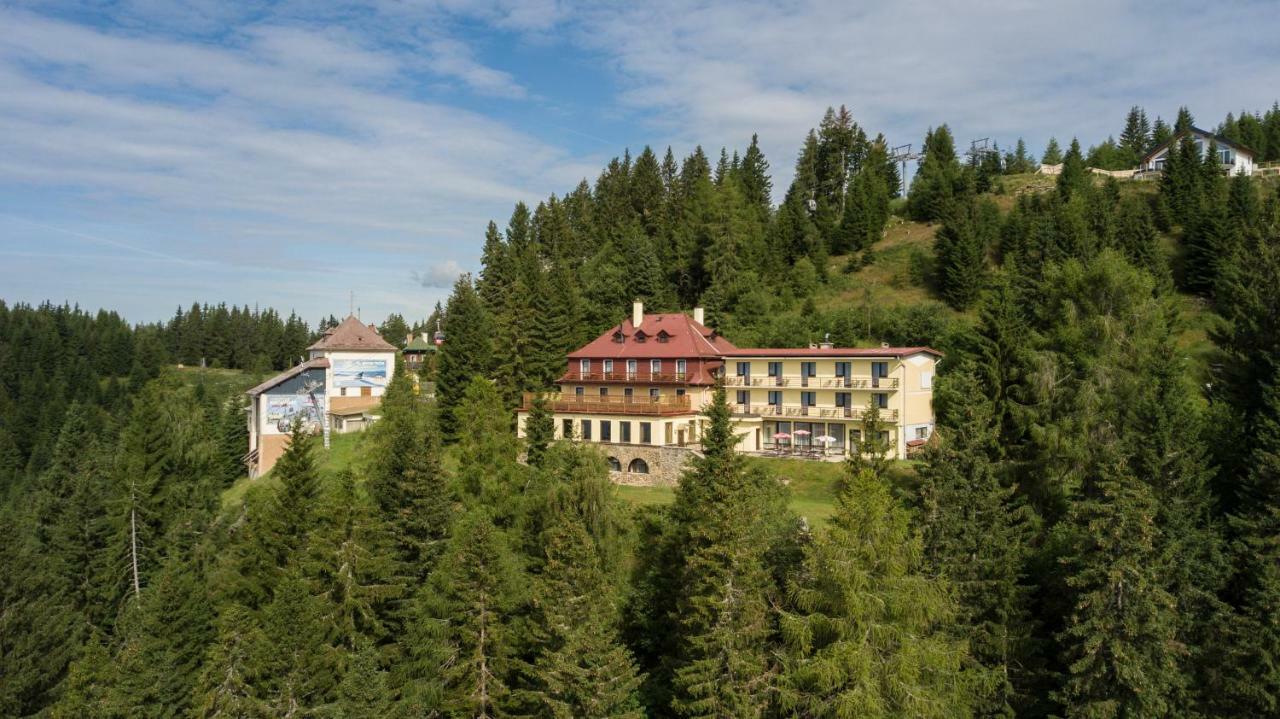 Hotel Alpinum Treffen Ngoại thất bức ảnh